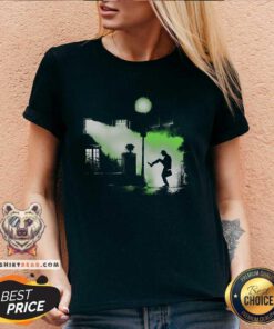 Top The Exorcist Of Silly Walks V-neck