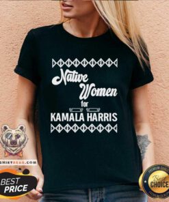 Top Deb Haaland Native Women For Kamala Harris V-neck