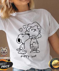 Awesome Mom Jeans Snoopy The Peanuts Puppy Love V-neck