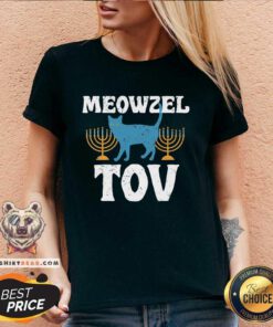 Good Hanukkah Pun Meowzel Tov Menorah Cat V-neck