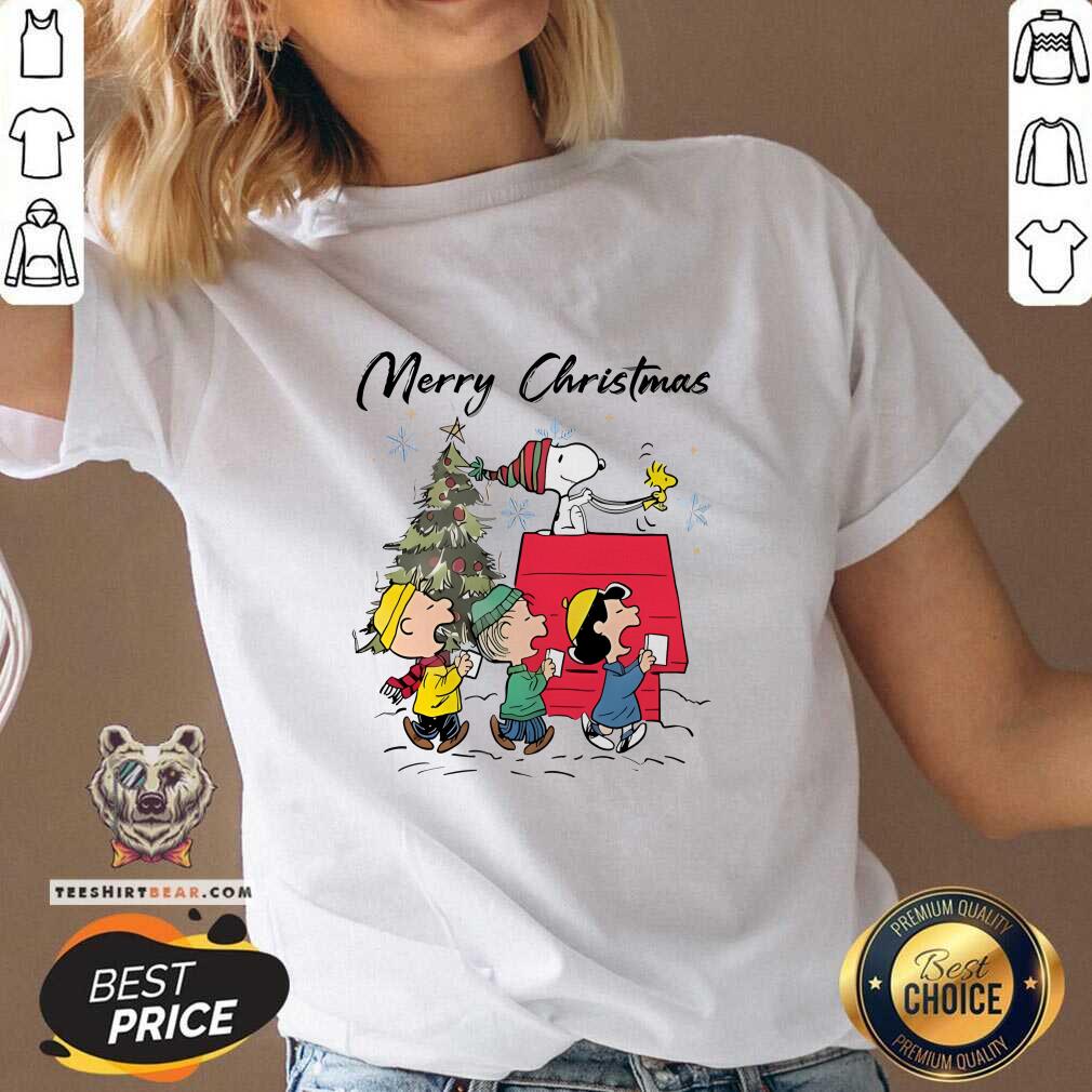 Top Snoopy And Friends Merry Christmas V-neck