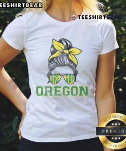 Good Oregon Lovers Messy Bun Tee for ladies featuring a stylish design, perfect Oregon souvenir for casual wear.