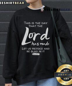Nice 100 Days Smarter Space Astronaut 100th Day Sweatshirt featuring a colorful astronaut graphic for kids.