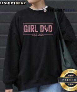 Nice Dad Est 2025 sweatshirt for first-time dads, perfect gift for soon-to-be fathers celebrating fatherhood.