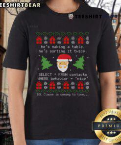 Nice SQL Santa Claus graphic tee for database developers, featuring playful code design perfect for tech-savvy ladies.