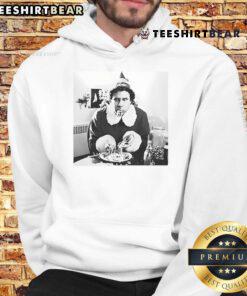 Vintage hoodie featuring a festive elf spaghetti design, perfect for Christmas celebrations and holiday gatherings.