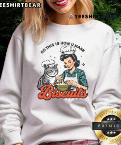Cozy Top Retro Cat Biscuit sweatshirt with playful design, perfect for cat lovers and biscuit enthusiasts.