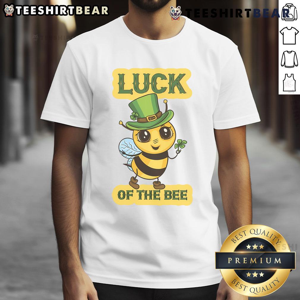 Alt Text: Cute St. Patrick's Day t-shirt featuring a shamrock and bee design, celebrating Irish-American traditions.