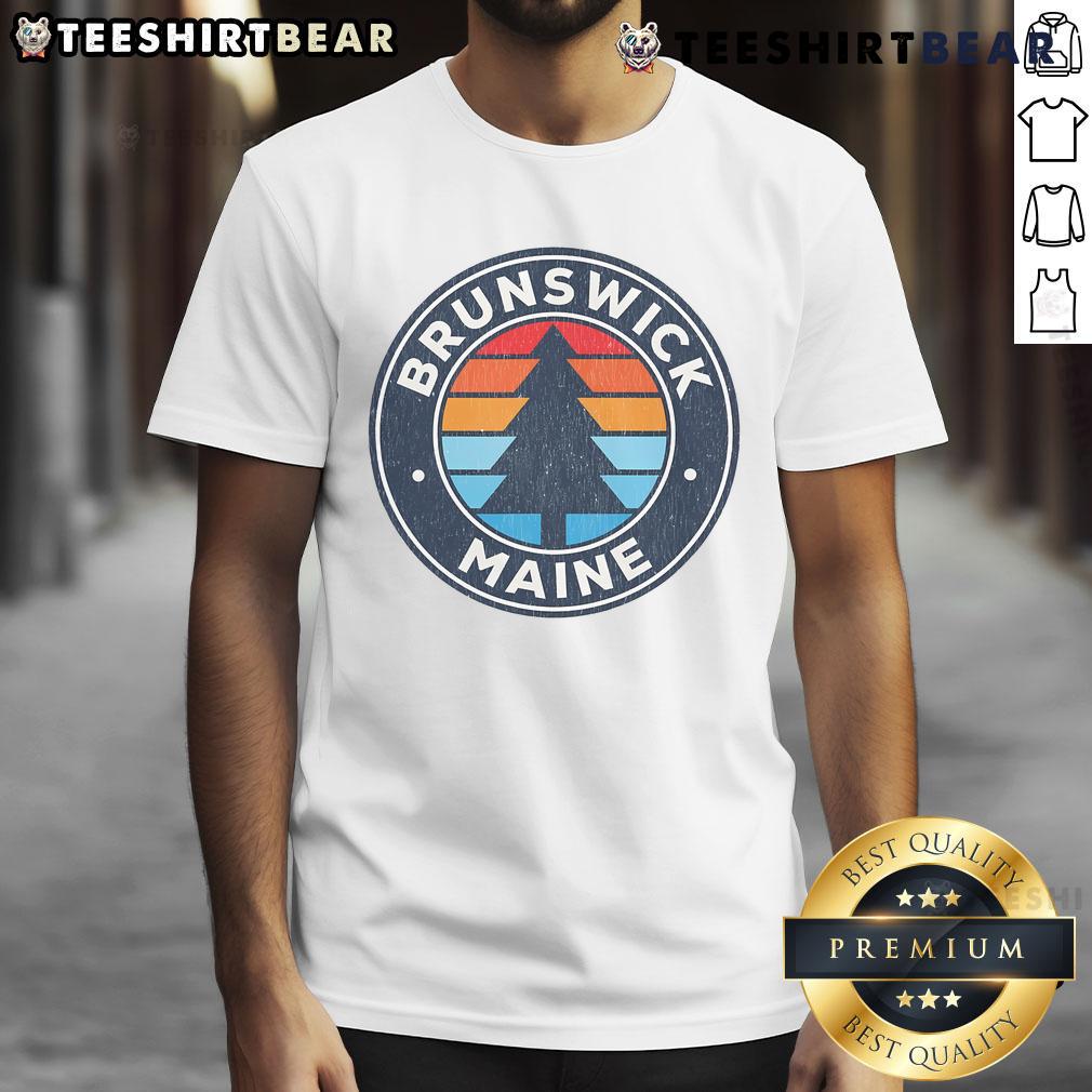 Vintage retro 70s T-shirt featuring 'Good Brunswick Maine Me' design, perfect for nostalgic fashion lovers.