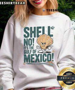 Retro vintage beach sweatshirt featuring Gulf of Mexico design, perfect for coastal style enthusiasts.