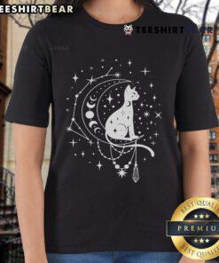 Pretty celestial cat on a crescent moon with stars, perfect for astrology fans. Women's tee featuring cosmic design.