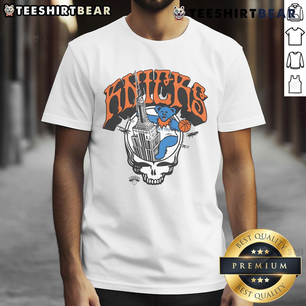 Nice New York Knicks X Grateful Dead Skull T-Shirt featuring vibrant graphics, perfect for fans of basketball and music.