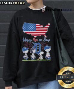 Official Detroit Tigers Snoopy and Friends Happy 4th of July Flag American Sweatshirt featuring festive design.
