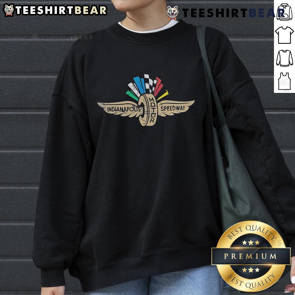 Alt Text: Top Indianapolis Motor Speedway wing wheel flag logo sweatshirt, featuring a stylish design for racing fans.