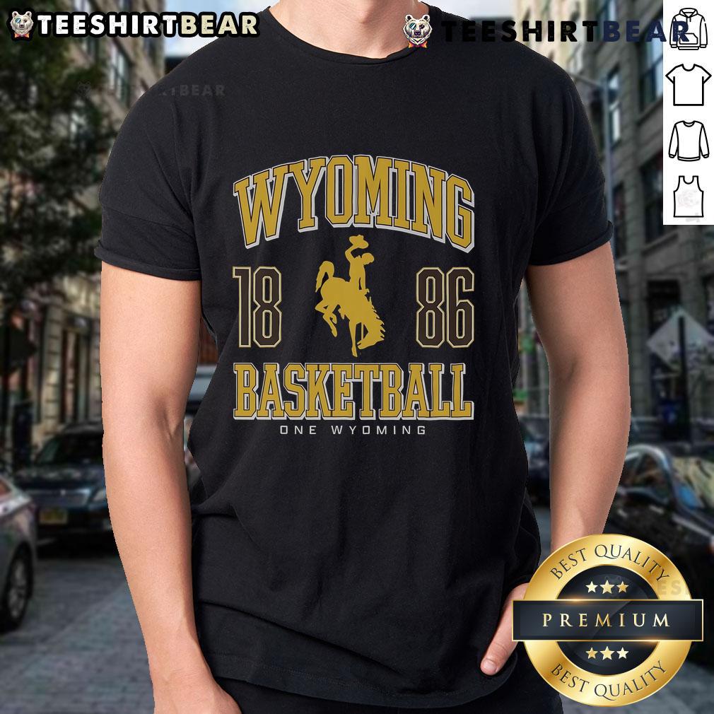 Top Wyoming Cowboys Basketball 1886 T-Shirt featuring the iconic logo and vintage design for fans and collectors.