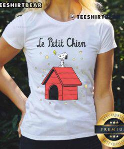 Cute Le Petit Chien Snoopy Ladies Tee featuring a playful Snoopy graphic on a stylish women's t-shirt.