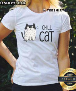 Cute masked cat drawing on a ladies tee, perfect for cat lovers and stylish casual wear. Ideal for everyday outfits.