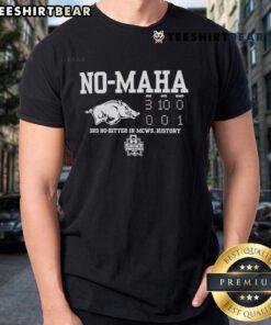 Alt Text: Hot Arkansas Razorbacks No-Hama 3rd No-Hitter in MCWS History T-Shirt showcasing team spirit and baseball pride.