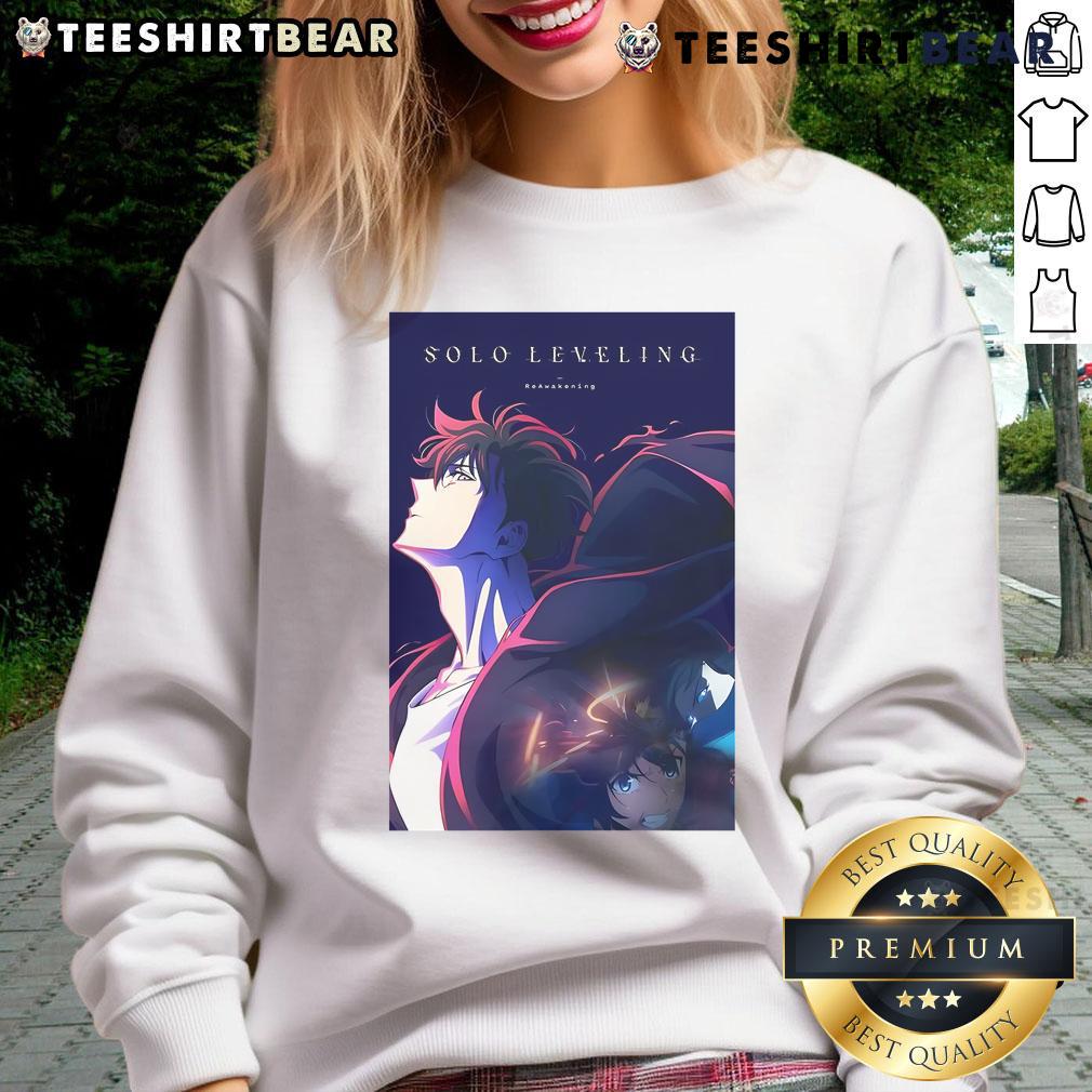 Official Solo Leveling sweatshirt featuring top anime design, most viewed on Crunchyroll as of March 2025.