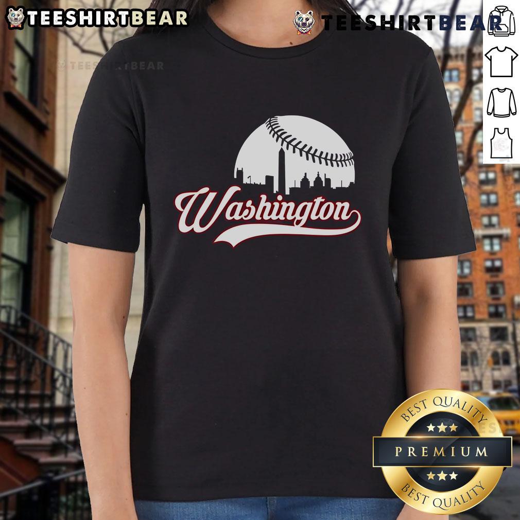 Top Washington cityscape skyline graphic on a stylish ladies tee, perfect for city lovers and fashion enthusiasts.