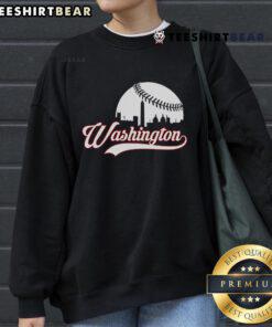 Cozy Top Washington cityscape skyline sweatshirt featuring iconic landmarks and stylish design for urban fashion lovers.