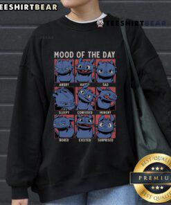 Cute Viking dragon sweatshirt inspired by Toothless from How to Train Your Dragon, perfect for fans and cozy wear.