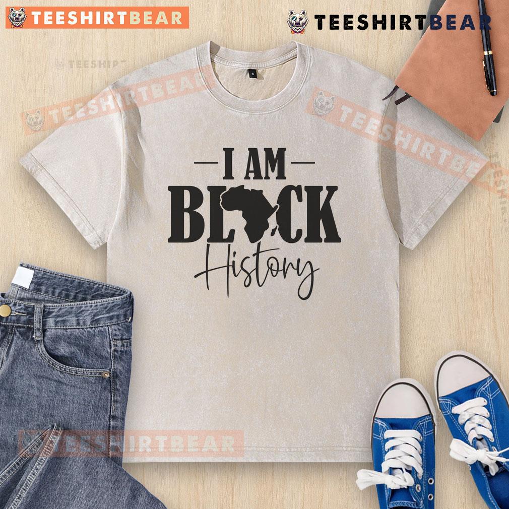 Hot I Am Black History Africa washed t-shirt featuring vibrant graphics celebrating African heritage and culture.
