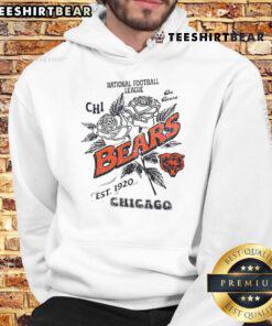 Official Chicago Bears hoodie featuring team logo, established 1920, perfect for NFL fans and game day attire.