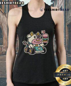 Cute cow burger racer graphic on a fast food tank top, perfect for food lovers and casual wear enthusiasts.