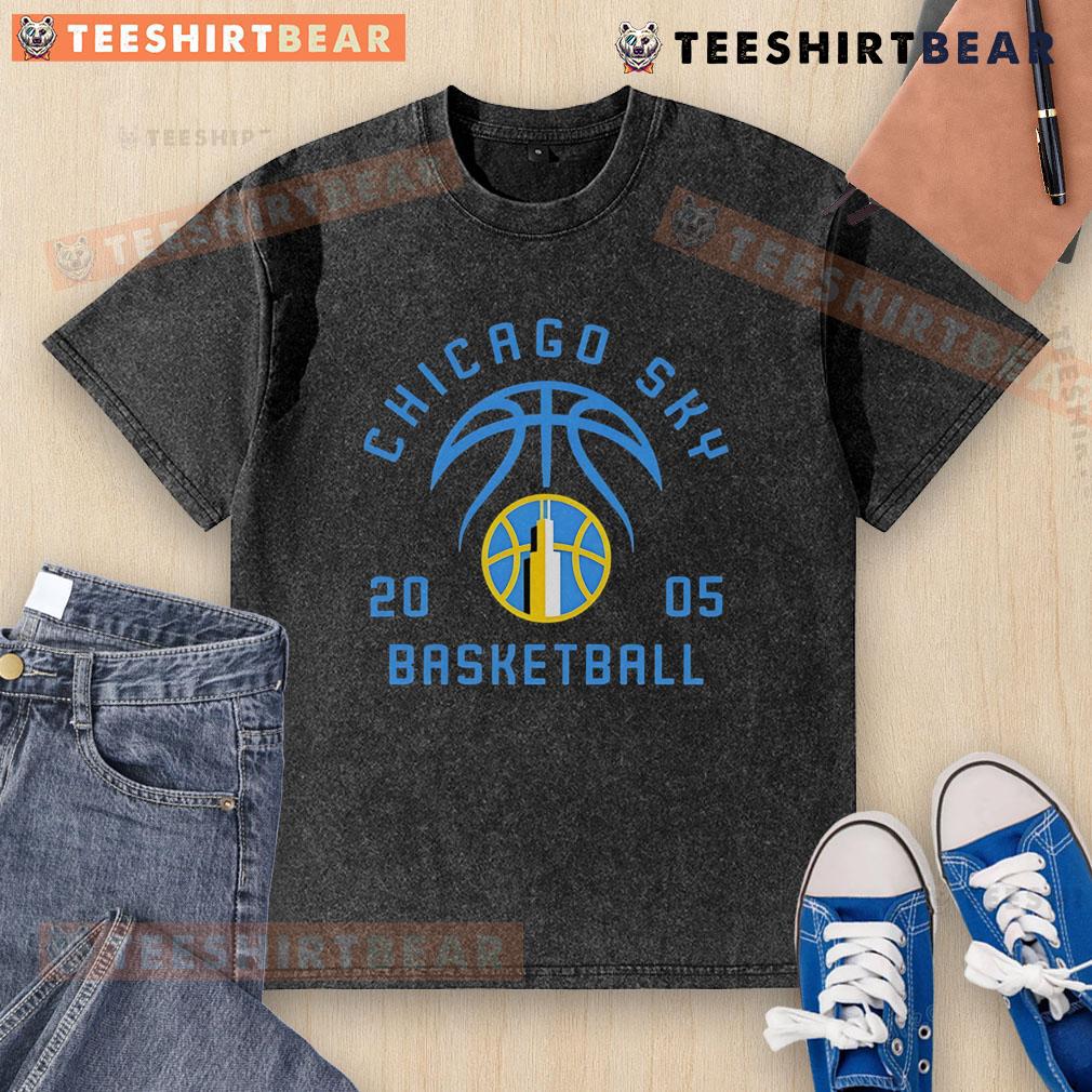 Premium WNBA Chicago Sky basketball 2005 washed t-shirt featuring team logo and classic design for fans.