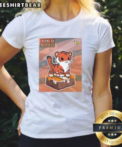 High visibility ill blood design on Gore-Tex ladies tee, perfect for outdoor adventures and stylish visibility.