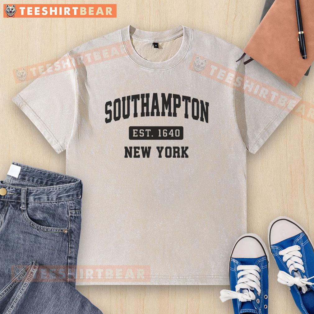 Nice Southampton New York Est. 1940 washed t-shirt in casual style, perfect for summer outings and relaxed fashion.