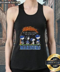 Premium Seattle Mariners X Peanuts Snoopy and Friends autumn tank top celebrating the most wonderful time of the year.