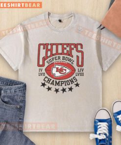 Top Chiefs 4-Time Super Bowl Champions washed t-shirt featuring team logo and championship details.