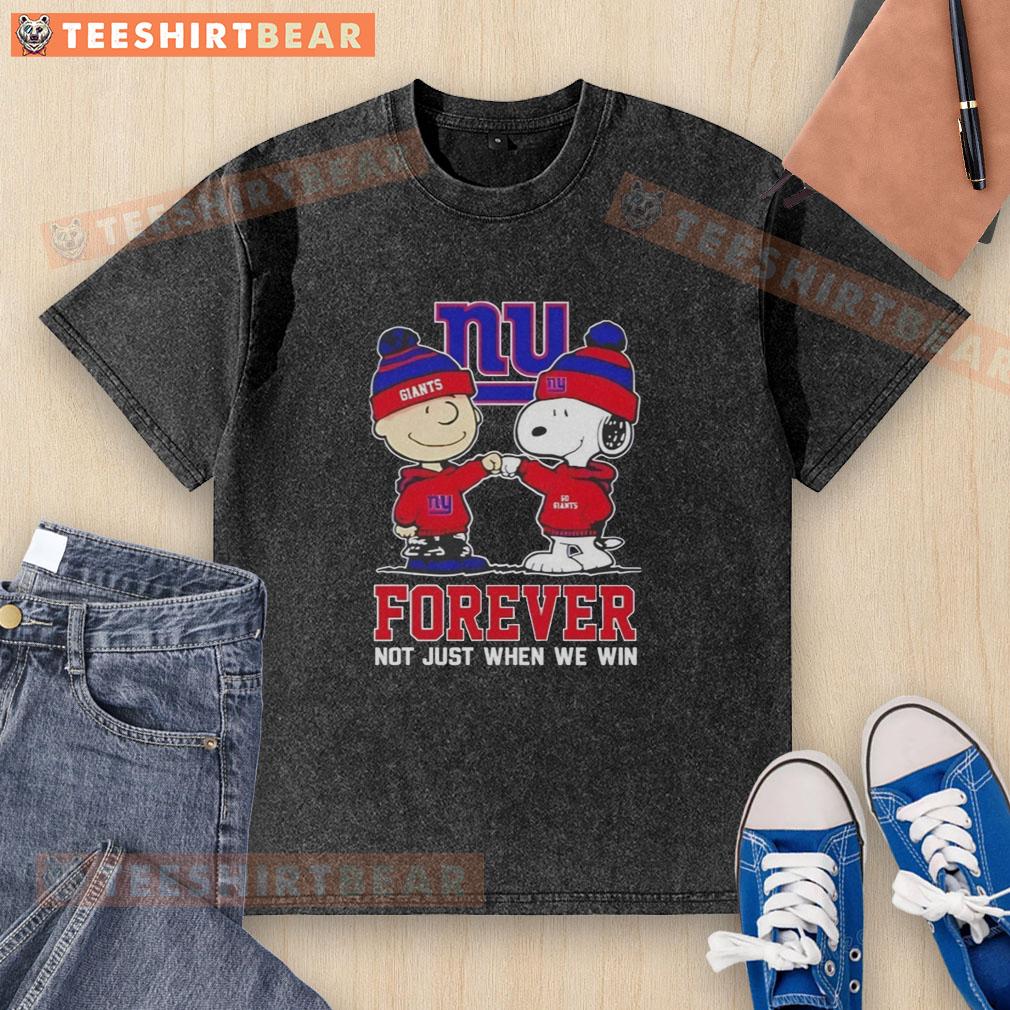 Alt Text: Cute Peanut Snoopy and Charlie Brown on a New York Giants t-shirt, showcasing team spirit beyond the wins.