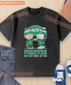 Alt Text: Cute Peanut Snoopy and Charlie Brown on a New York Jets t-shirt, celebrating fandom beyond just winning.