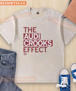 Pretty The Audi Crooks Effect washed t-shirt featuring a stylish design in a casual setting, perfect for trendy outfits.