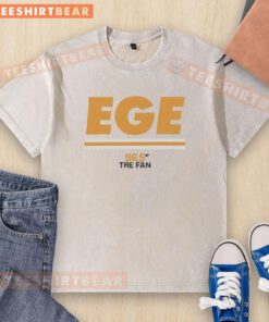 Pretty Ege 965 Kansas City Chiefs football washed T-shirt featuring team colors and logo for fans.
