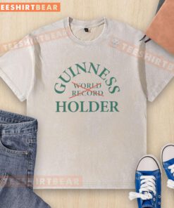 Alt Text: Top Guinness Holder washed t-shirt featuring a classic logo design and soft fabric, perfect for casual wear.