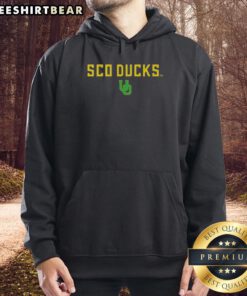 Top Oregon Ducks Sco Ducks logo hoodie in green and yellow, perfect for fans showcasing team spirit.