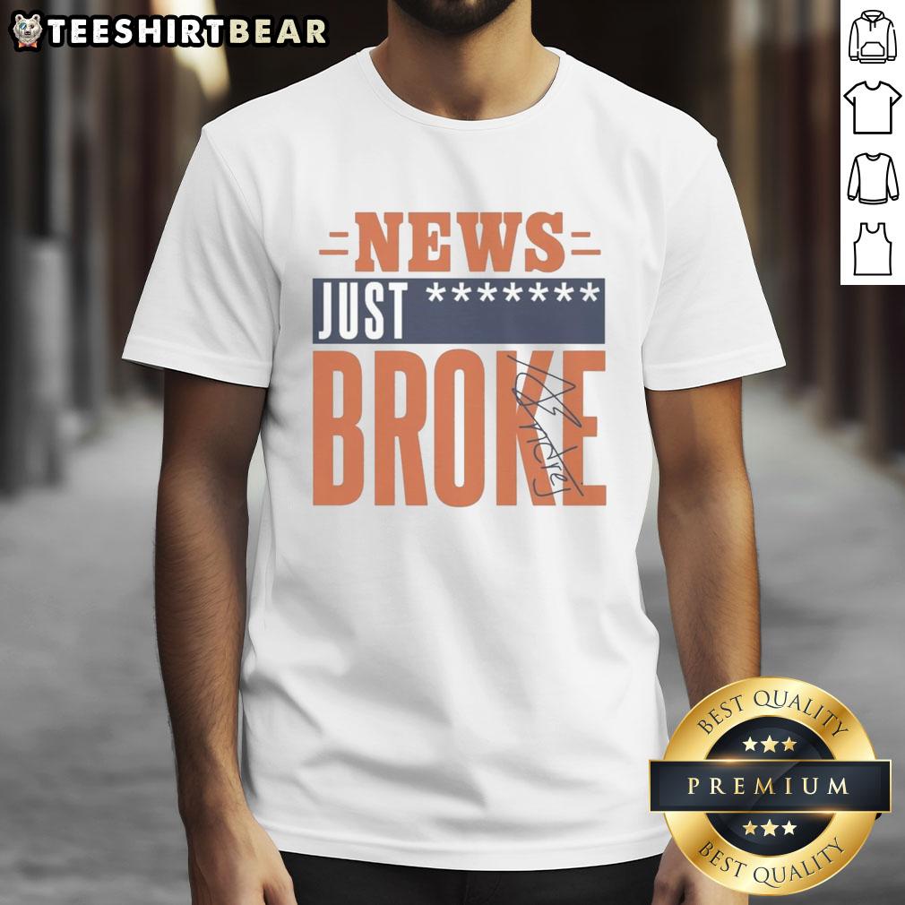 Awesome Andrej Stojakovic Illinois Fighting Illini T-Shirt featuring bold graphics and team colors for fans.