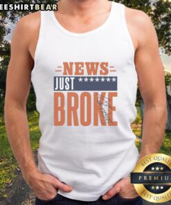 Alt Text: Andrej Stojakovic wearing an Illinois Fighting Illini tank top, showcasing team pride and athletic fashion.