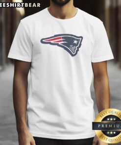 Good New England Patriots Rivet Logo T-Shirt featuring a stylish design and vibrant team colors for fans.