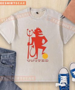 Good United Red Devil Washed T-Shirt in vibrant red, perfect for football fans and casual wear enthusiasts.