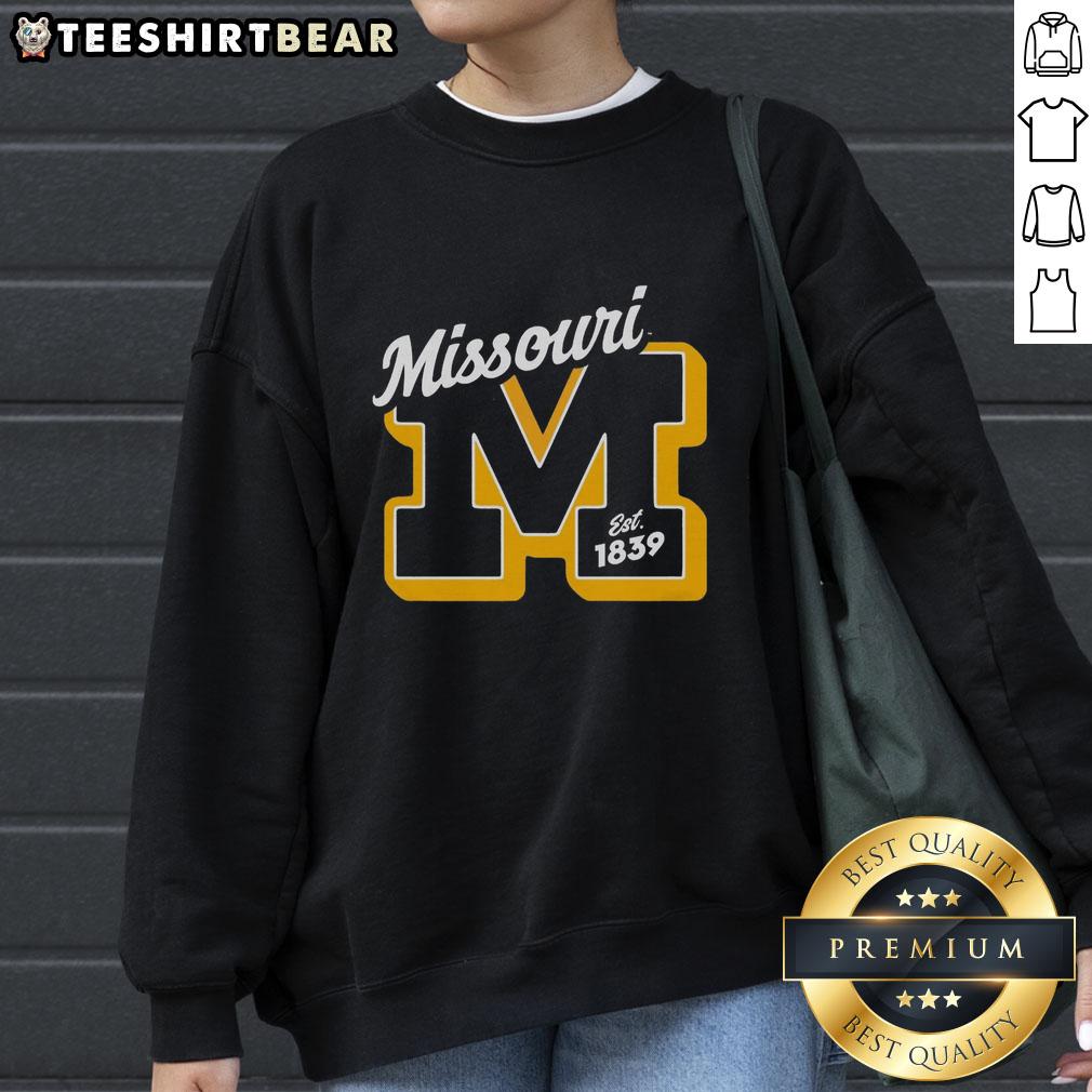 Vintage Missouri sweatshirt established in 1839, featuring a classic design and comfortable fit for stylish wear.