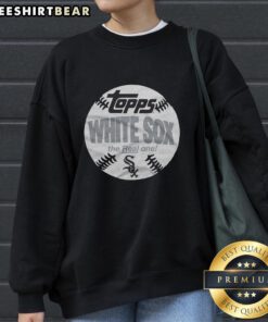 Awesome Chicago White Sox MLB X Topps sweatshirt featuring a stylish design for baseball fans.