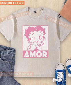 Good Betty Boop Amor Wink Kiss washed t-shirt featuring iconic cartoon design, perfect for vintage style fans.