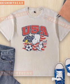 Nice Peanuts Snoopy X US Soccer washed t-shirt featuring playful Snoopy graphics and a comfortable fit for fans.