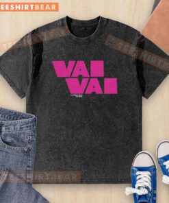 Premium Team Visma Lease A Bike Vai Vai La Corsa Rosa The Bees washed t-shirt showcasing vibrant design and cycling spirit.