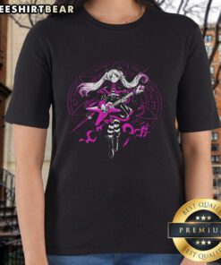 Pretty Rockn Roll Elf Frauen T-Shirt mit festlichem Design, ideal fr Weihnachtsfeiern und lssige Anlsse.